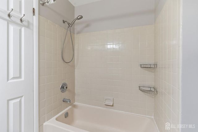 60 Hampshire Drive, Plainsboro, NJ 08536