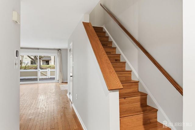 60 Hampshire Drive, Plainsboro, NJ 08536