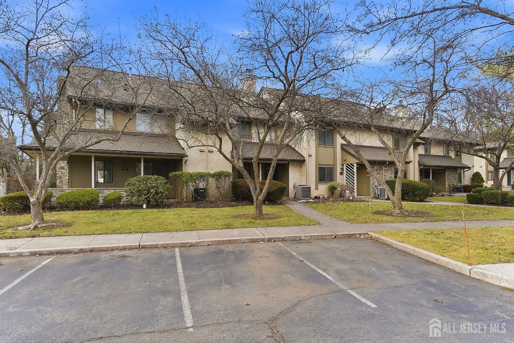 60 Hampshire Drive, Plainsboro, NJ 08536