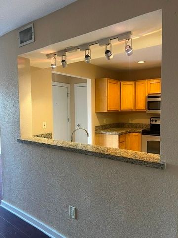 4777 Cedar Springs Road 7N, Dallas, TX 75219