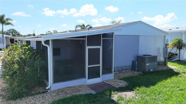 3 S BUENA VISTA AVENUE, Englewood, FL 34223