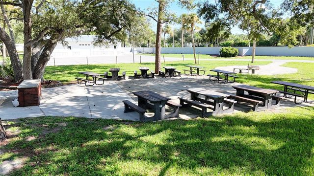 3 S BUENA VISTA AVENUE, Englewood, FL 34223