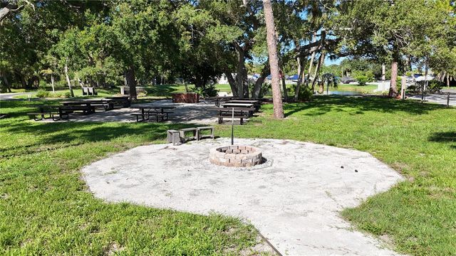 3 S BUENA VISTA AVENUE, Englewood, FL 34223