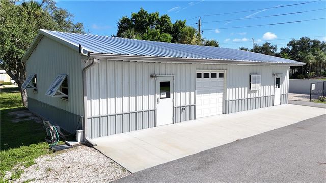 3 S BUENA VISTA AVENUE, Englewood, FL 34223