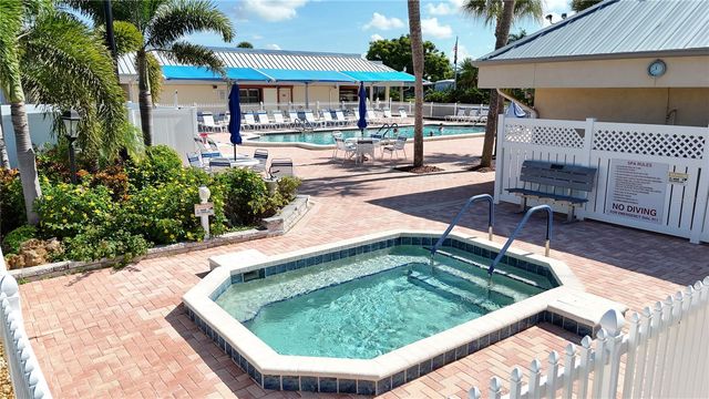 3 S BUENA VISTA AVENUE, Englewood, FL 34223