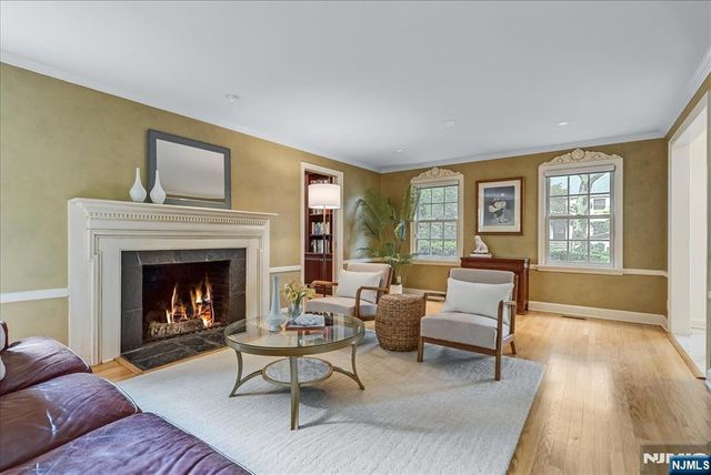 14 Kenneth Road, Montclair, NJ 07043