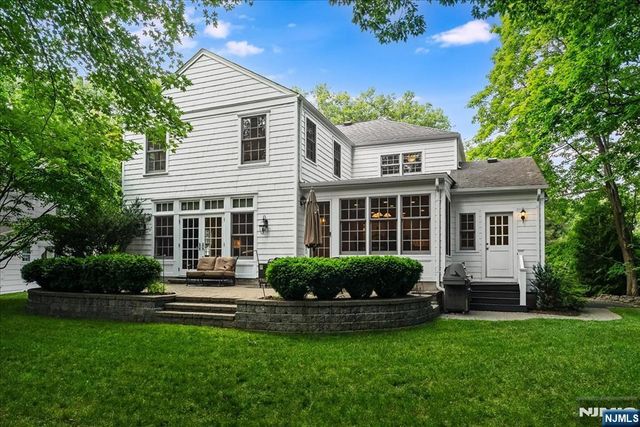 14 Kenneth Road, Montclair, NJ 07043
