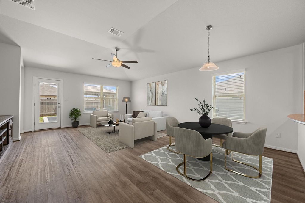 113 Evening Dusk DR, Kyle, TX 78640
