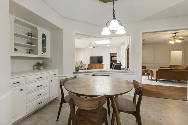705 S Grove Road, Richardson, TX 75081