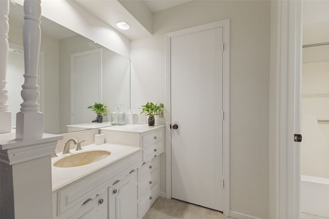705 S Grove Road, Richardson, TX 75081