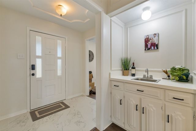 705 S Grove Road, Richardson, TX 75081
