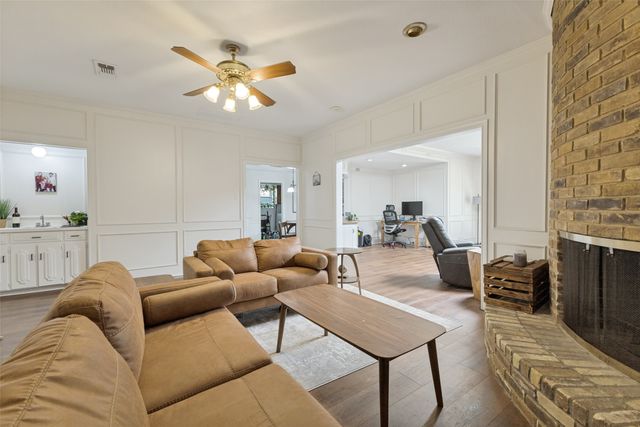705 S Grove Road, Richardson, TX 75081