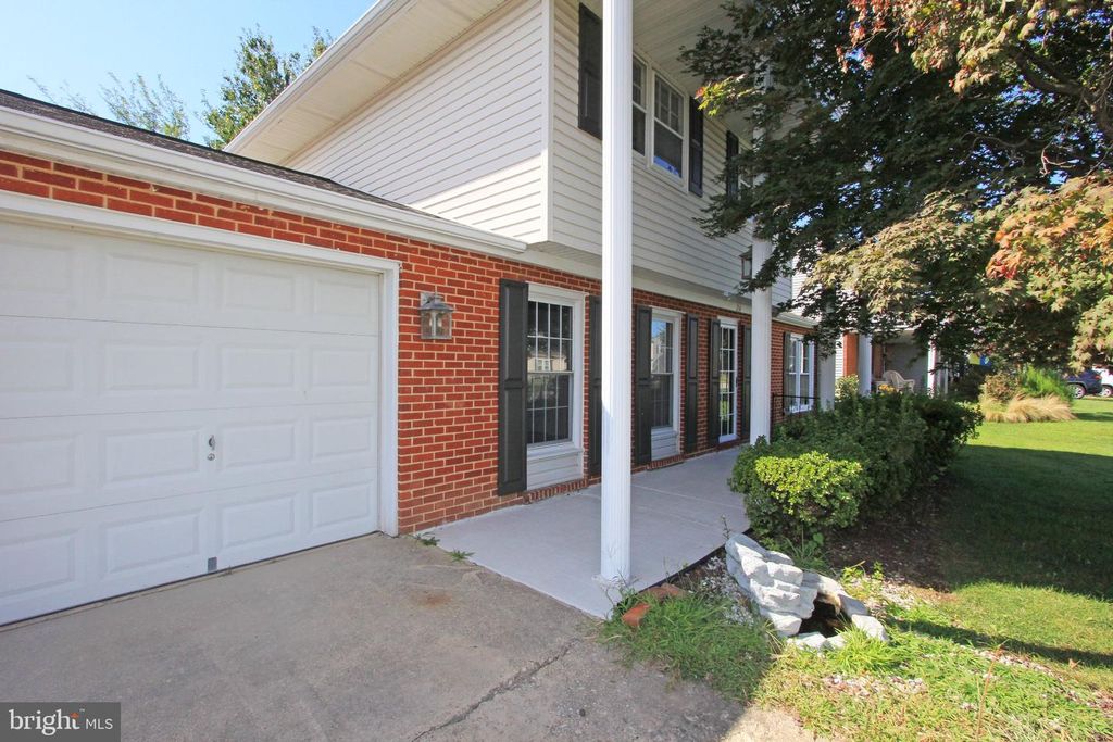 214 MCCALLMONT RD, NEW CASTLE, DE 19720 — photo 3