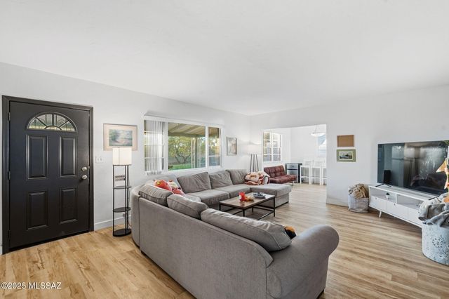 2050 N Campbell Avenue, Tucson, AZ 85719