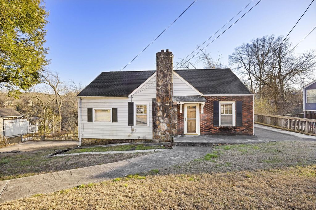 110 Lynda Drive, Chattanooga, TN 37405