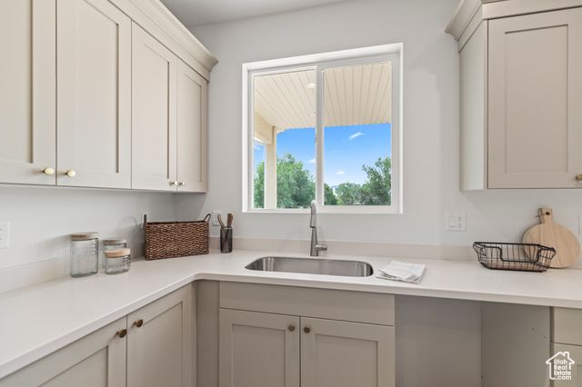 211 N 420 E, Monroe, UT 84754