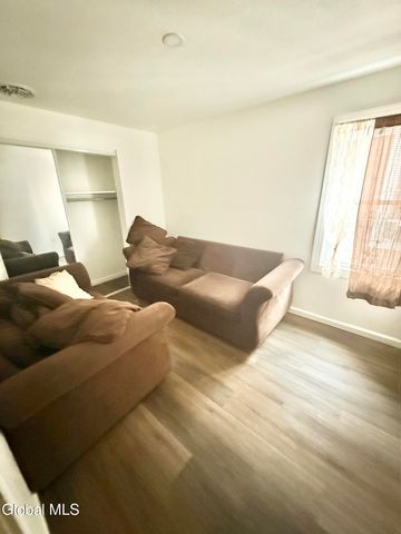 821 Strong Street, Schenectady, NY 12307