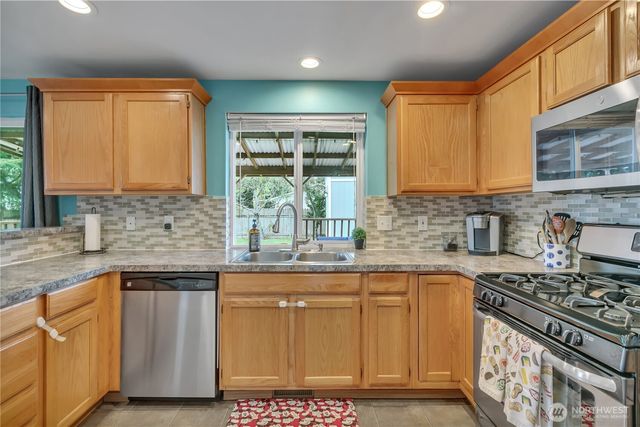 5726 S Gove Street, Tacoma, WA 98409