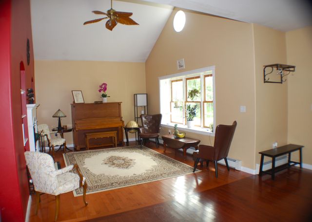 190 Decker Road, Georgia, VT 05468