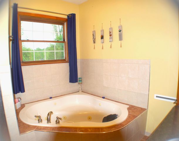 190 Decker Road, Georgia, VT 05468