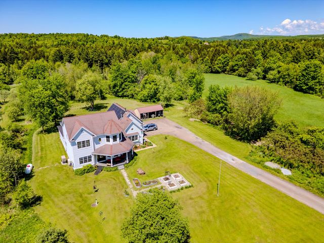 190 Decker Road, Georgia, VT 05468