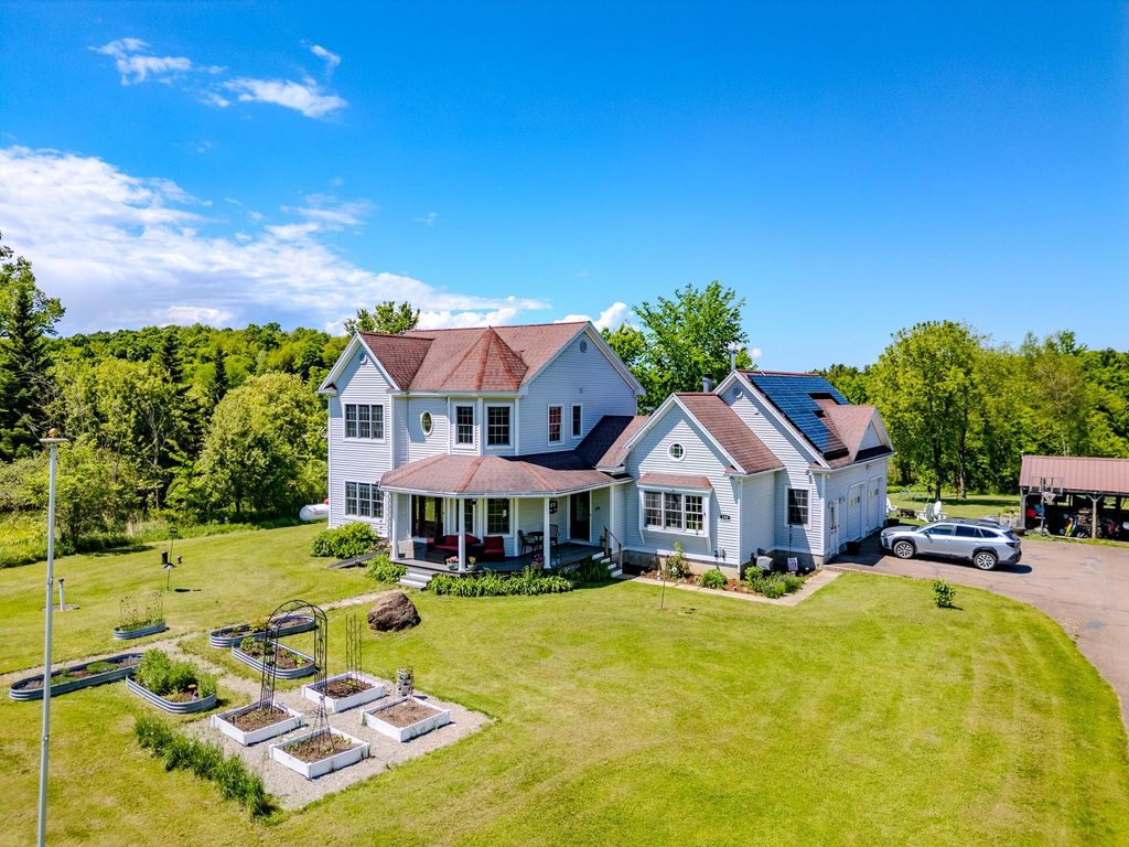 190 Decker Road, Georgia, VT 05468