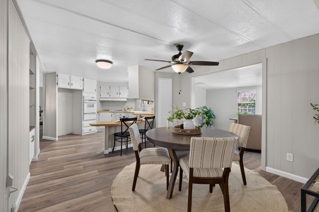 371 Bethel Ave Spc 74, Sanger, CA 93657
