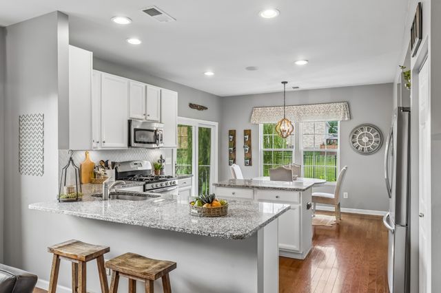 2421 Trivaca Ln, Nolensville, TN 37135