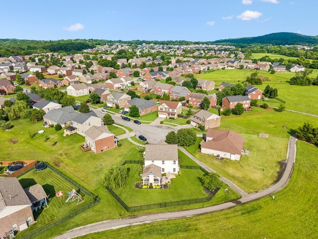 2421 Trivaca Ln, Nolensville, TN 37135