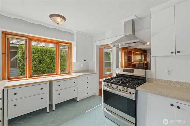 4511 S J Street, Tacoma, WA 98418