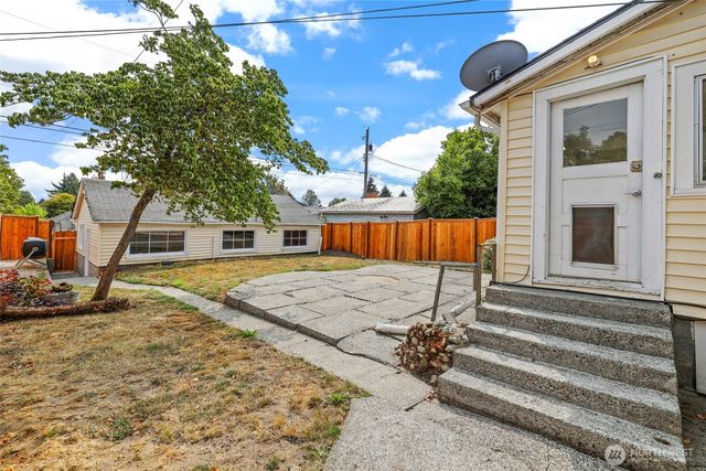4511 S J Street, Tacoma, WA 98418