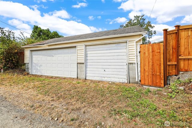 4511 S J Street, Tacoma, WA 98418