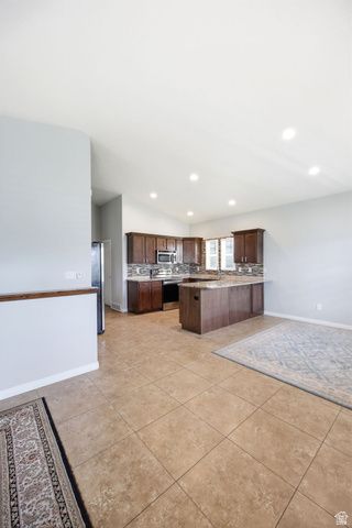 10749 S TOPVIEW RD, South Jordan, UT 84009