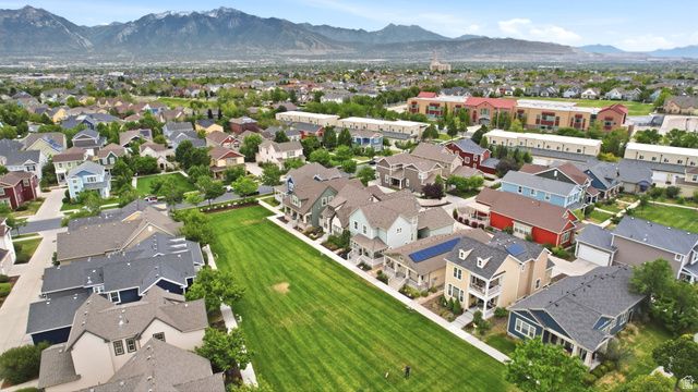 10749 S TOPVIEW RD, South Jordan, UT 84009