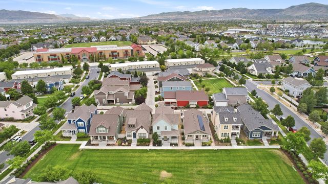 10749 S TOPVIEW RD, South Jordan, UT 84009
