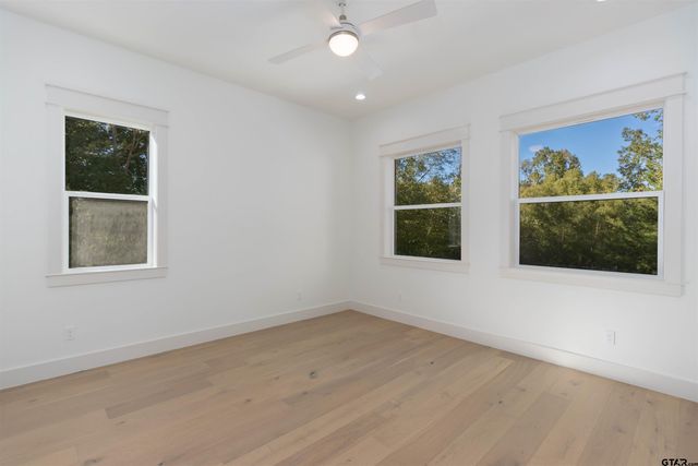 3964 Hogan Dr, Tyler, TX 75709