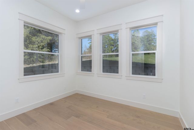 3964 Hogan Dr, Tyler, TX 75709