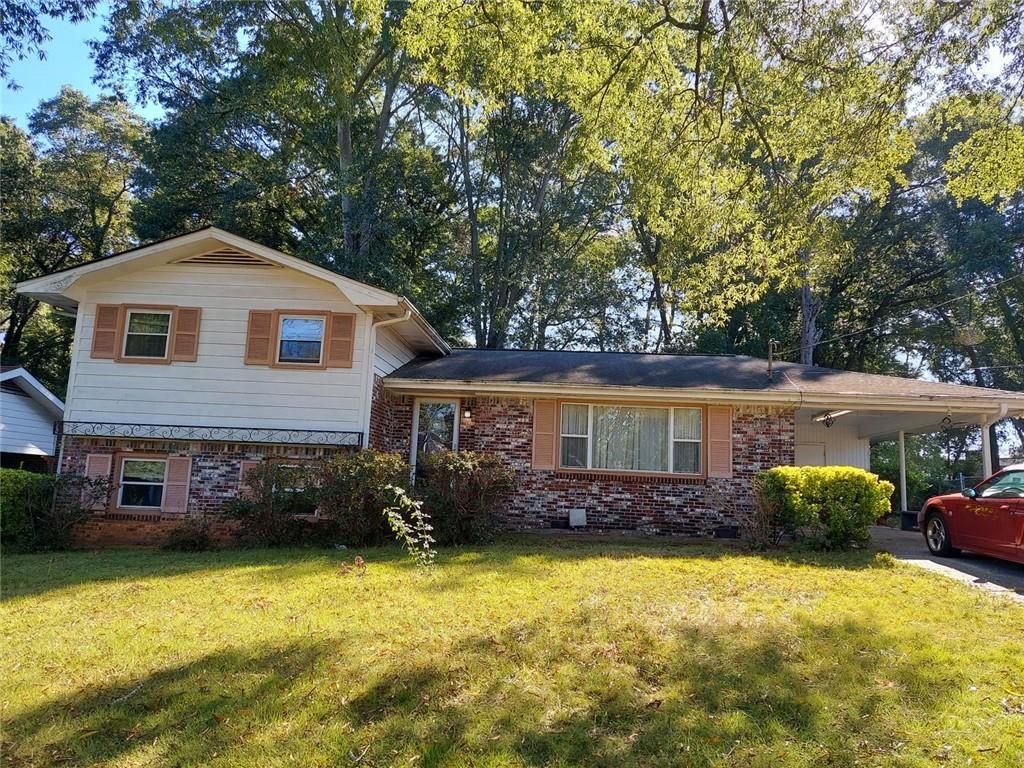 6250 Graceland Circle, Morrow, GA 30260