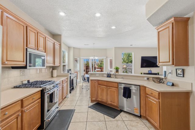 7100 Fairbanks Drive NE, Rio Rancho, NM 87144