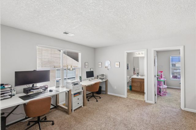7100 Fairbanks Drive NE, Rio Rancho, NM 87144