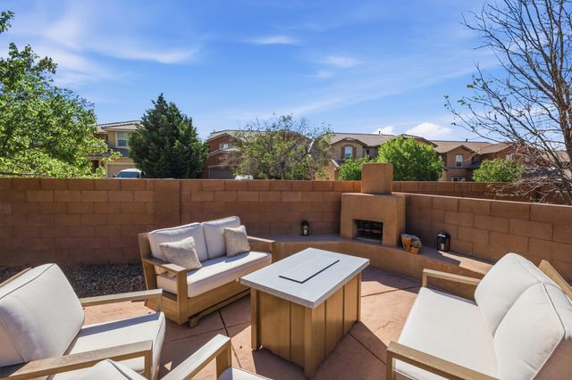 7100 Fairbanks Drive NE, Rio Rancho, NM 87144