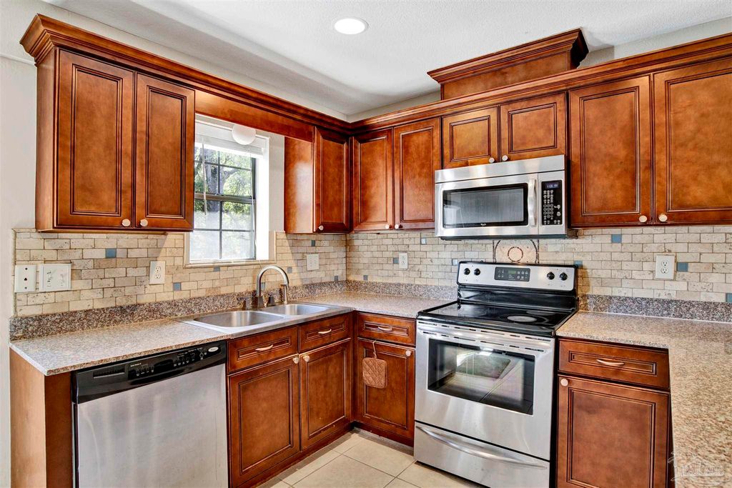 4344 Langley Ave B 206, Pensacola, FL 32504