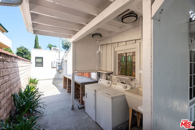 14842 Morrison Street, Sherman Oaks, CA 91403