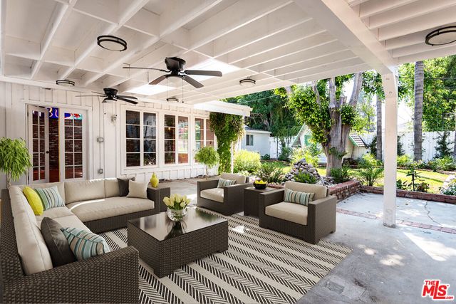 14842 Morrison Street, Sherman Oaks, CA 91403