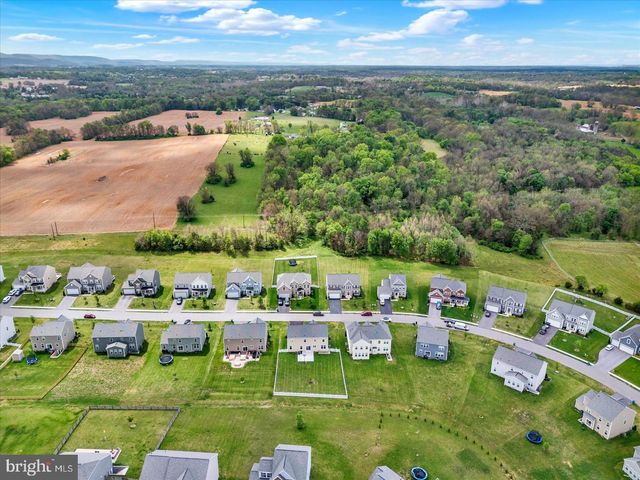 18234 PETWORTH CIR, Hagerstown, MD 21740