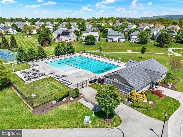 18234 PETWORTH CIR, Hagerstown, MD 21740