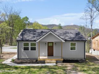 414 W Hemlock St, Lafollette, TN 37766