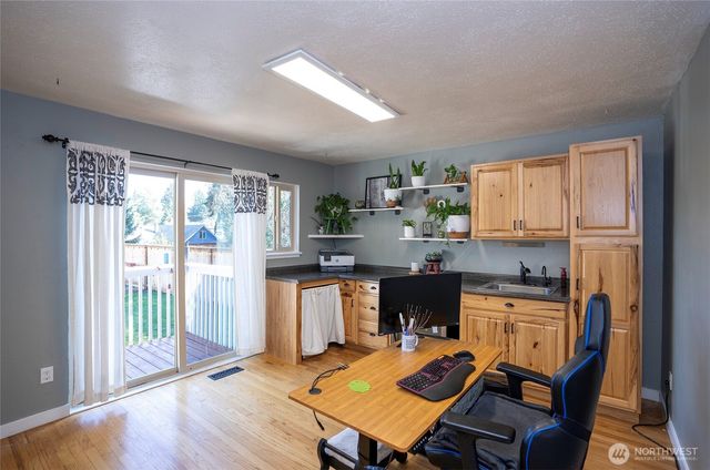 1221 Huson Drive, Tacoma, WA 98405