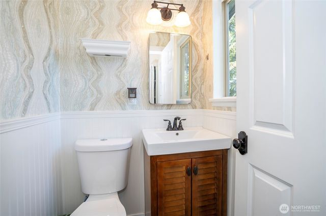 1221 Huson Drive, Tacoma, WA 98405