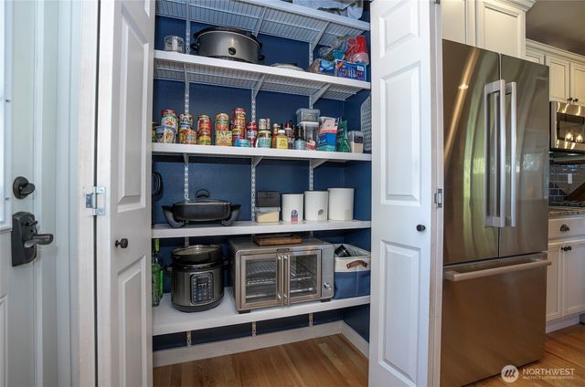 1221 Huson Drive, Tacoma, WA 98405